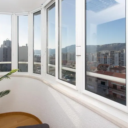 شقة Luxury 3 Bedroom Penthouse - Terrace And View سبليت