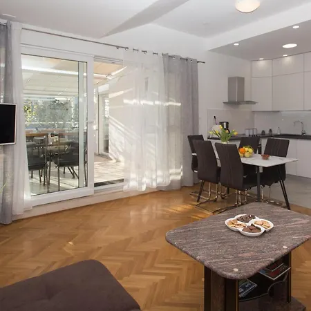 Luxury 3 Bedroom Penthouse - Terrace And View Apartment Split