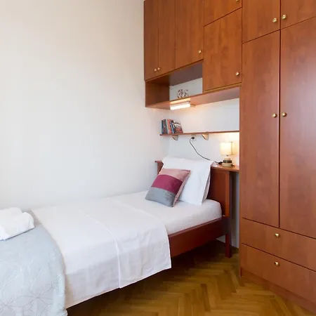 Luxury 3 Bedroom Penthouse - Terrace And View * Split