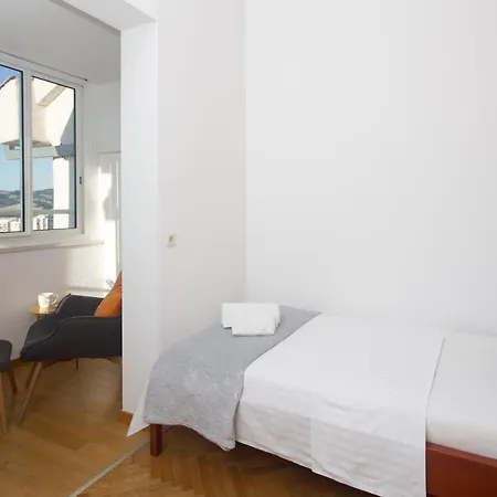 Luxury 3 Bedroom Penthouse - Terrace And View Apartment *