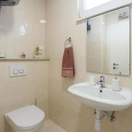 Apartment Luxury 3 Bedroom Penthouse - Terrace And View