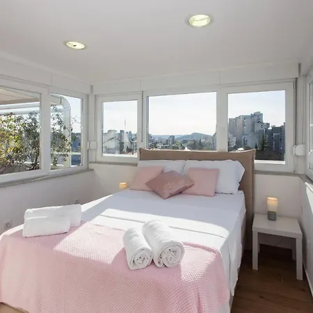 Apartment Luxury 3 Bedroom Penthouse - Terrace And View *